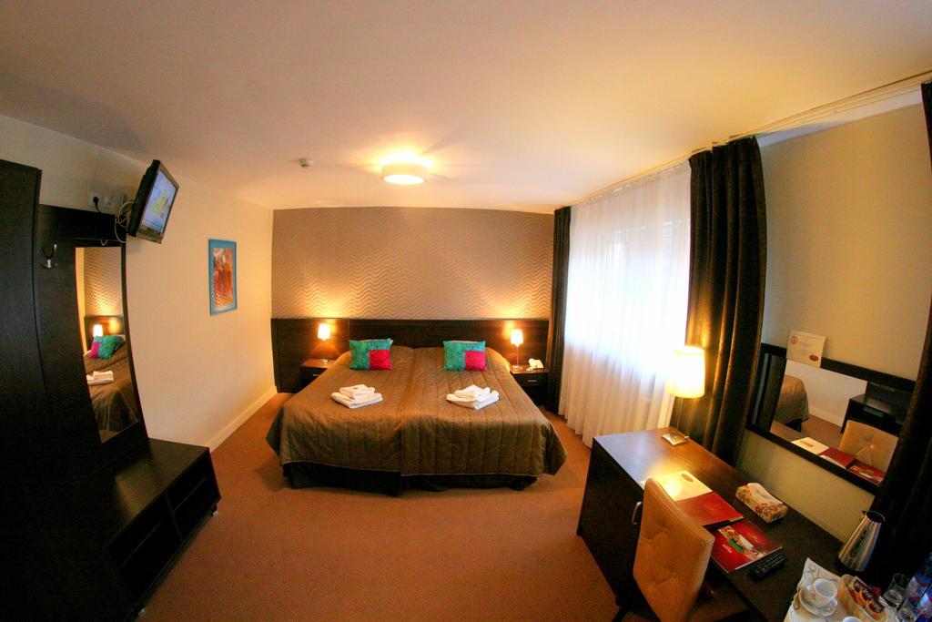 Hotel I Restauracja Złoty Las Habitación foto